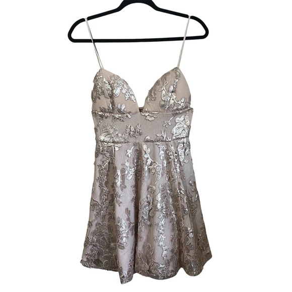 Revolve Lovers + Friends Girls Night Out Sequined Mini Dress Nude Size Small - Picture 5 of 11